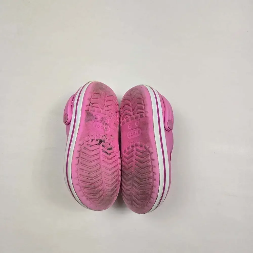 CROCS comfortable stylish